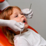 leczenie kanałowe zębów mlecznych