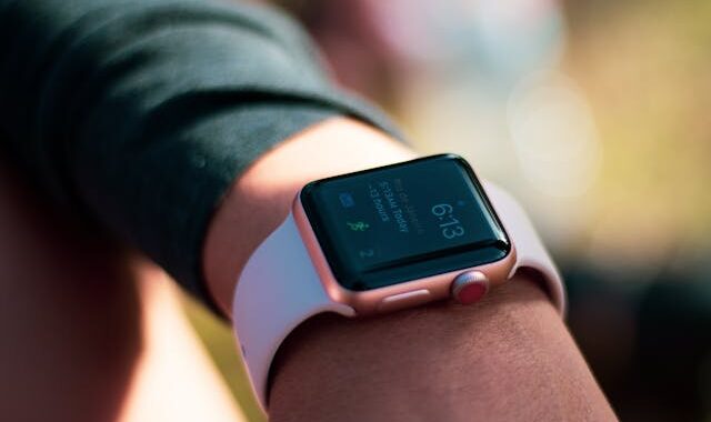 czyszczenie silikonowego paska do smartwatcha