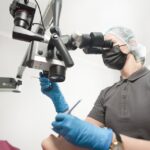 Przeszczep dziąseł – na czym polega i kiedy jest konieczny?