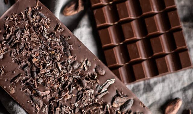 Czy tunel chłodzący do czekolady jest konieczny w profesjonalnej produkcji?