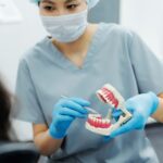Czy proteza na dwóch implantach wystarczy, żeby poprawić komfort jedzenia?